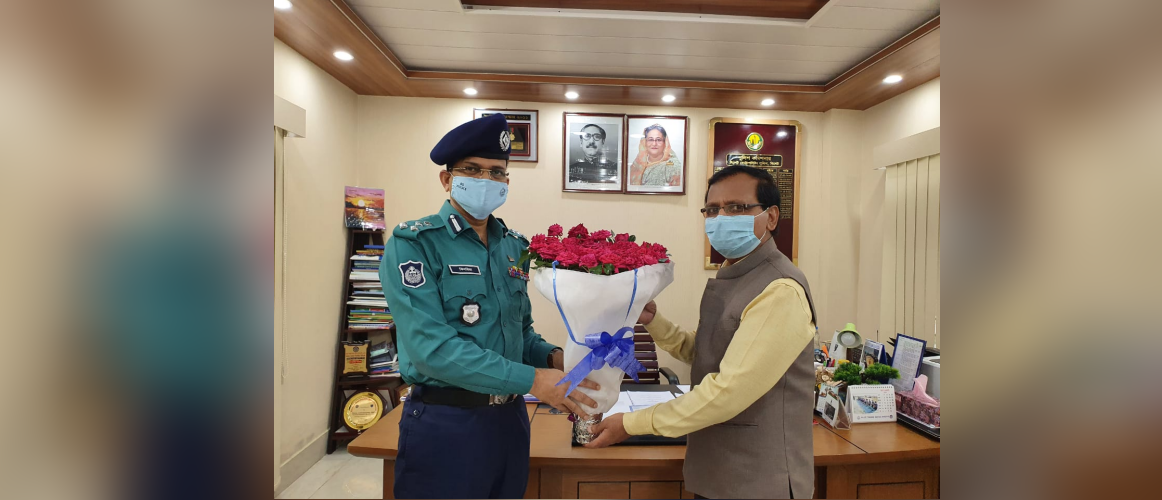  Shri Niraj Kumar Jaiswal, Assistant High Commissioner,  made a  courtesy call on Police Commissioner Mr. Golam Kibria, BPM, Sylhet Metropolitan Police, on 15 October 2020