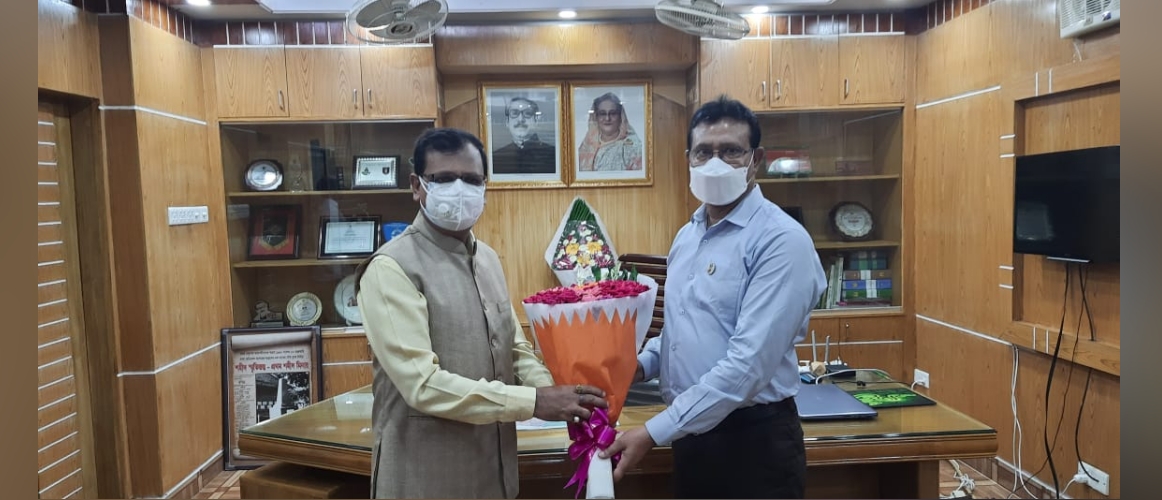  Assistant High Commissioner Shri Niraj Kumar Jaiswal paid a courtesy call on the Divisional Commissioner, Sylhet Division, Mr. Md. Khalilur Rahman on 9.9.2021.